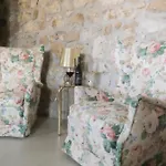 Casale Mon Rahal بيت خشبي