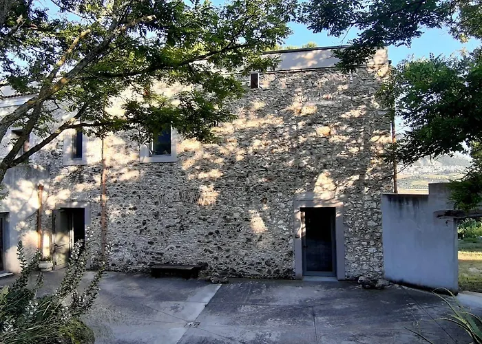 אכסניה Casale Mon Rahal