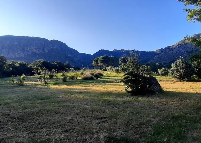 Casale Mon Rahal אכסניה